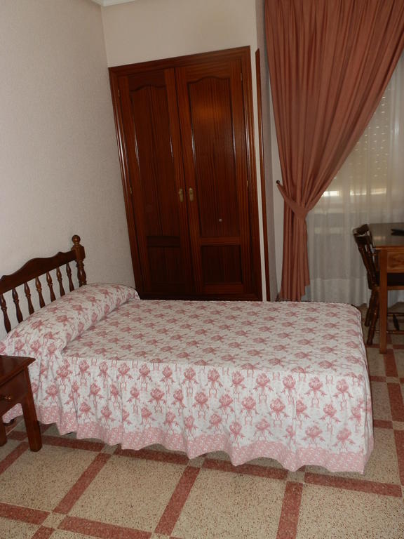 Hostal Restaurante San Poul Consuegra Cameră foto