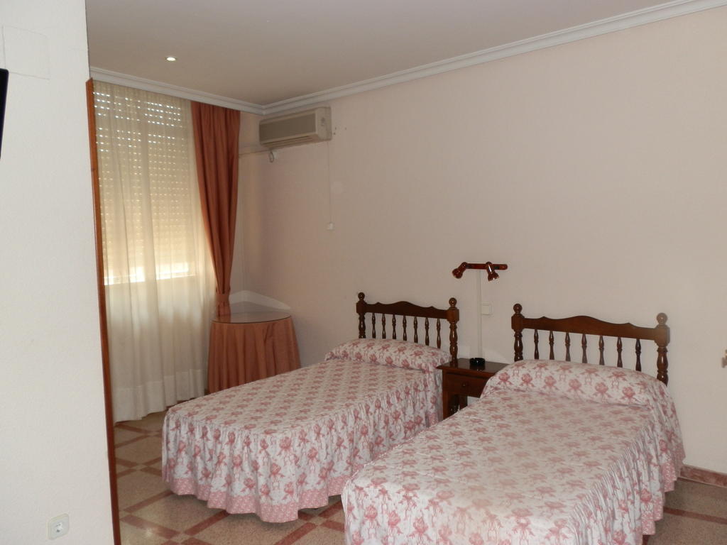 Hostal Restaurante San Poul Consuegra Cameră foto